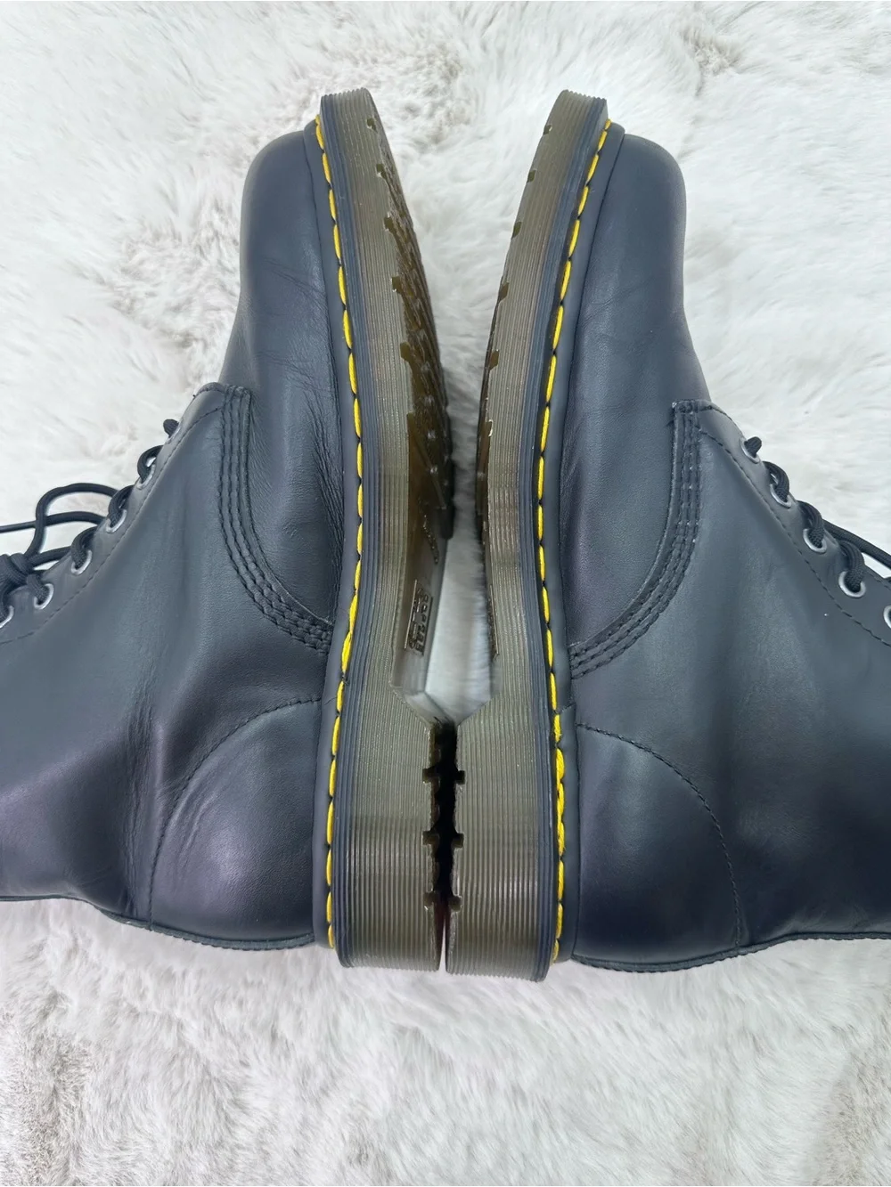 Dr. Martens 1460 Smooth Leather Lace-Up Combat‎ Boots Black Men’s Size 9